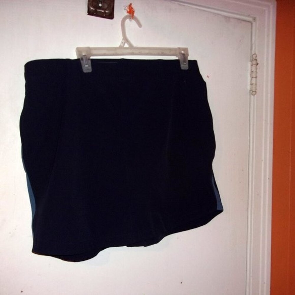 Under Armour Ladies Size 14 Links Woven Skort Navy NWT - Picture 6 of 8